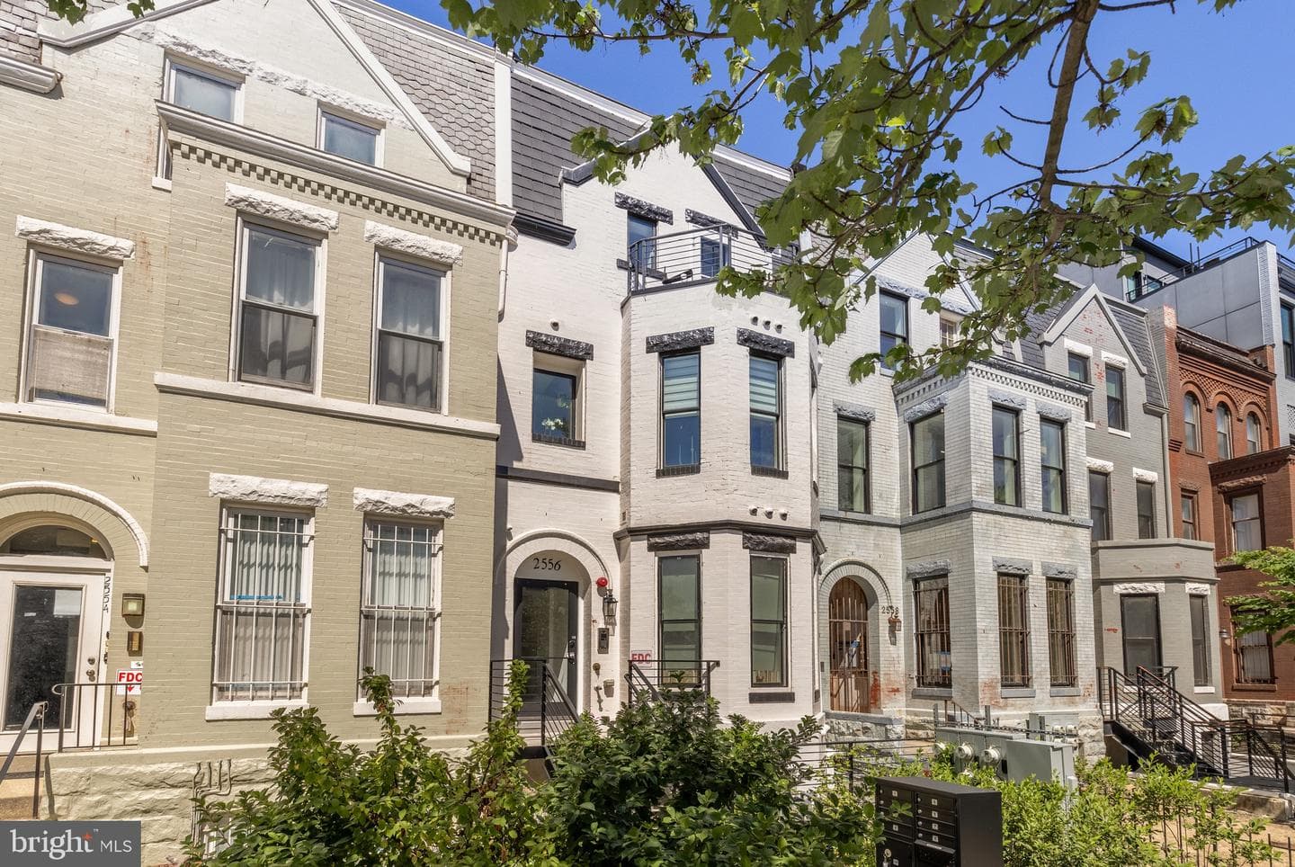 2556 University Place NW #302, Washington
