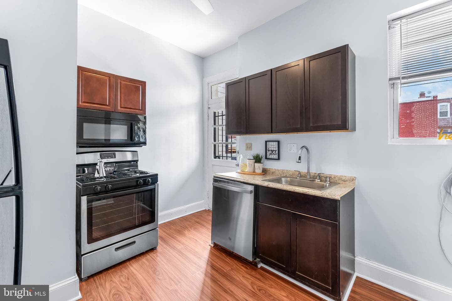 36 Randolph Place NW photo 17