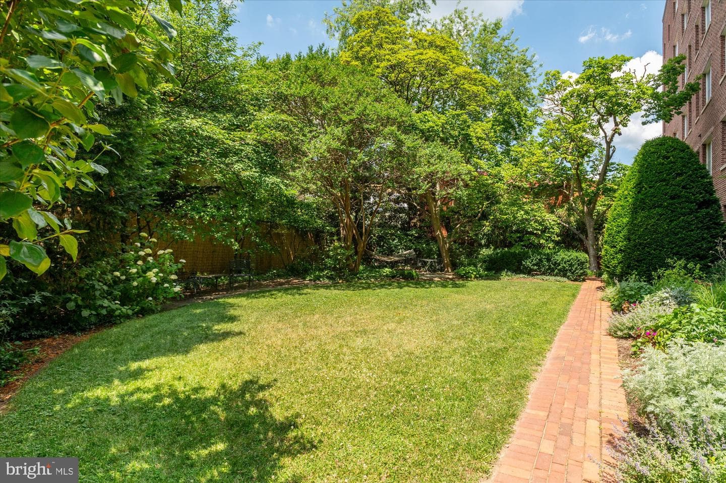 1661 Crescent Place NW #102w photo 27