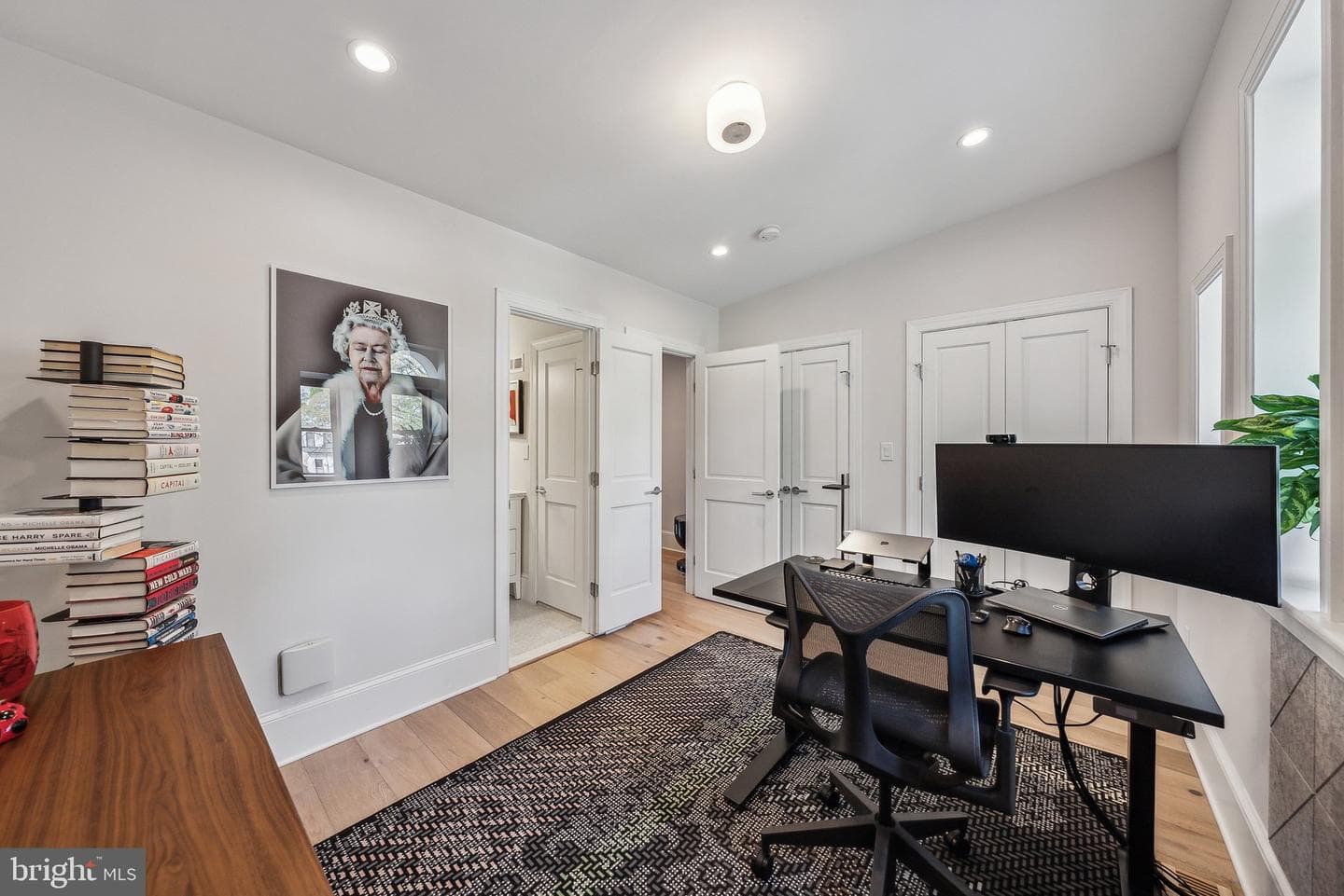 914 Westminster Street NW photo 34