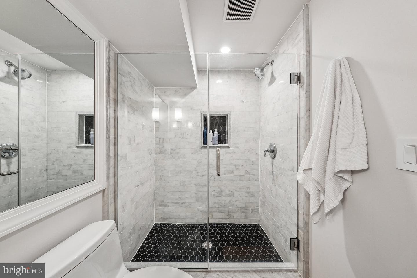 914 Westminster Street NW photo 43