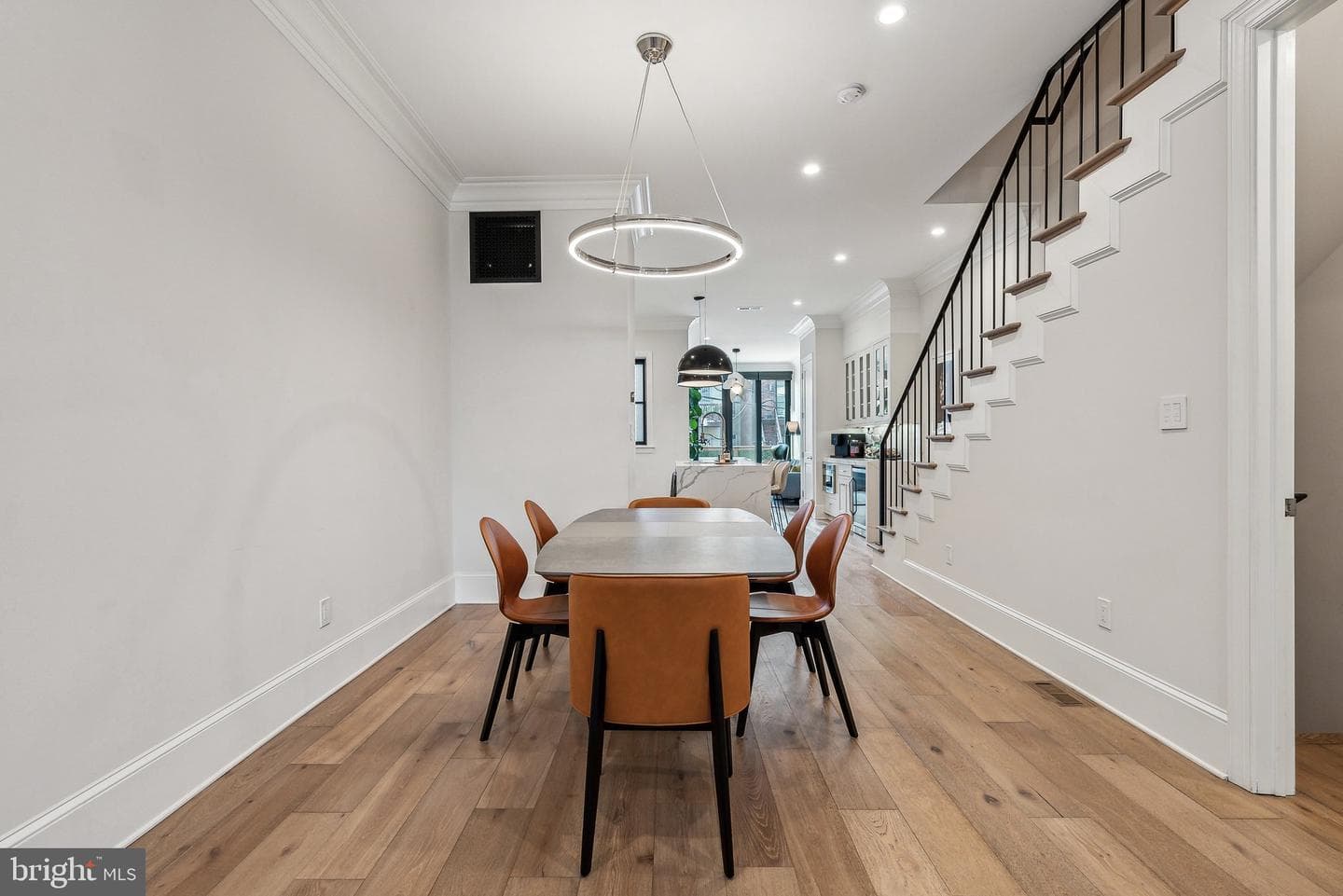 914 Westminster Street NW photo 6