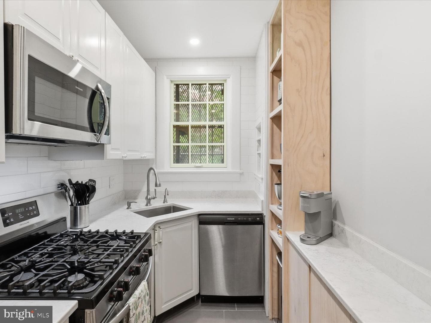1705 Lanier Place NW #203 photo 13