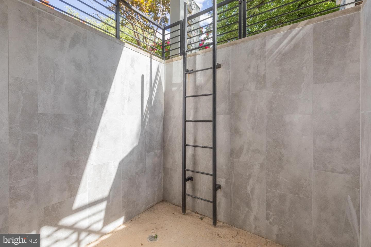 1332 G Street SE #1 photo 33