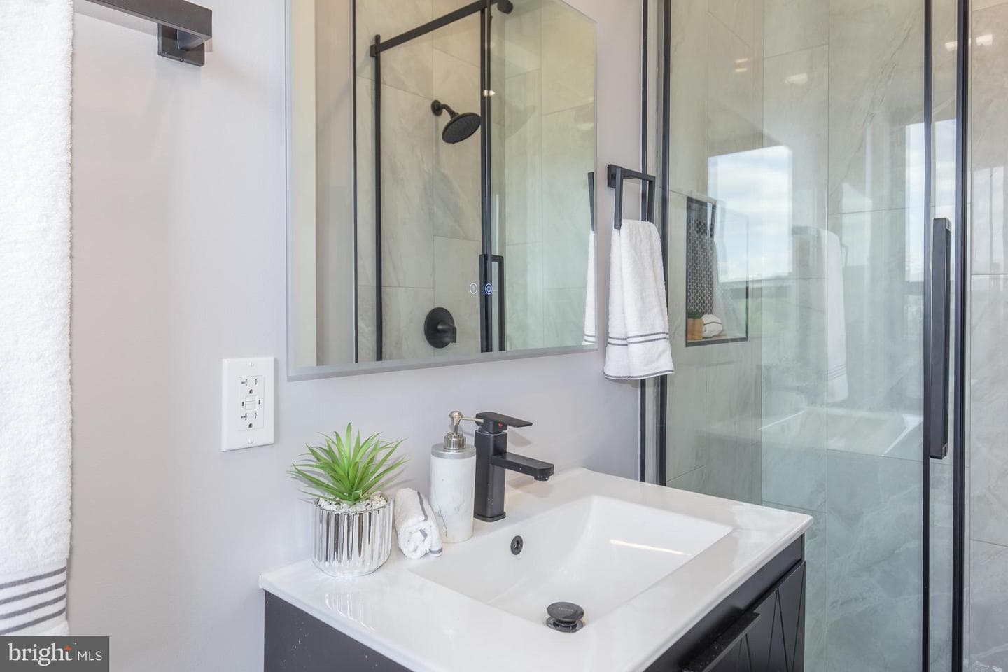 1332 G Street SE #3 photo 39