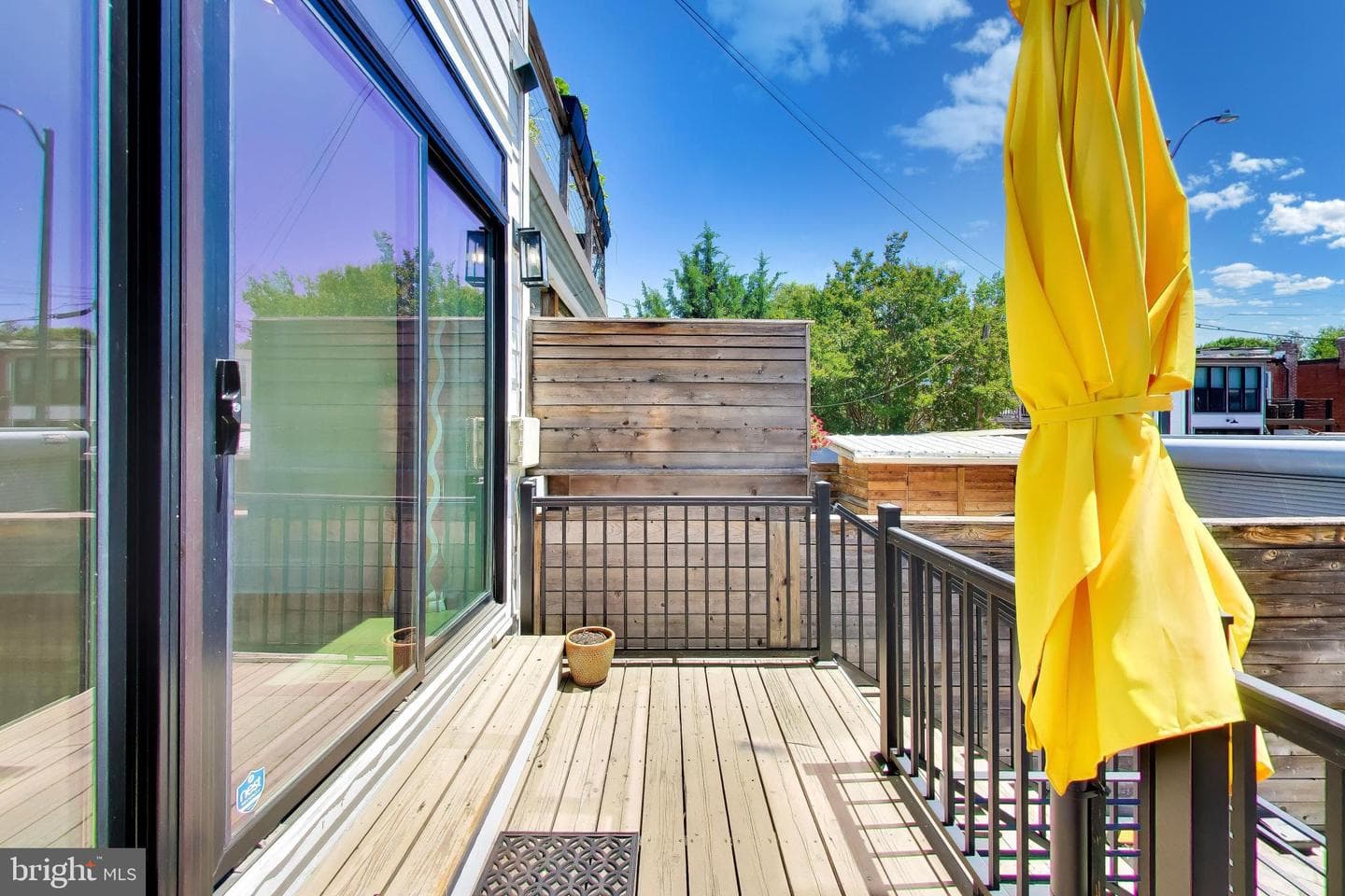 715 K Street NE #1 photo 29