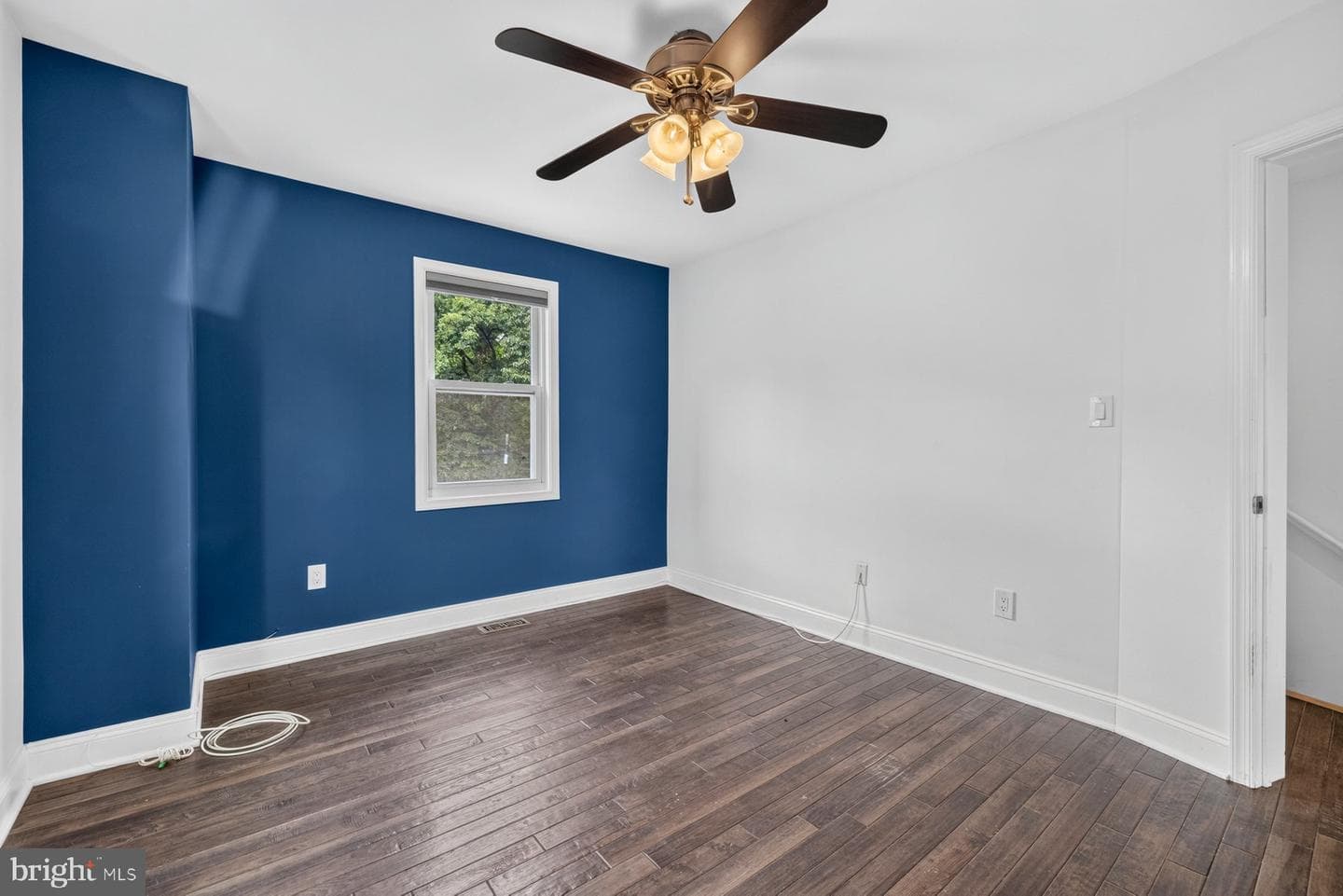417 Burbank Street SE photo 20
