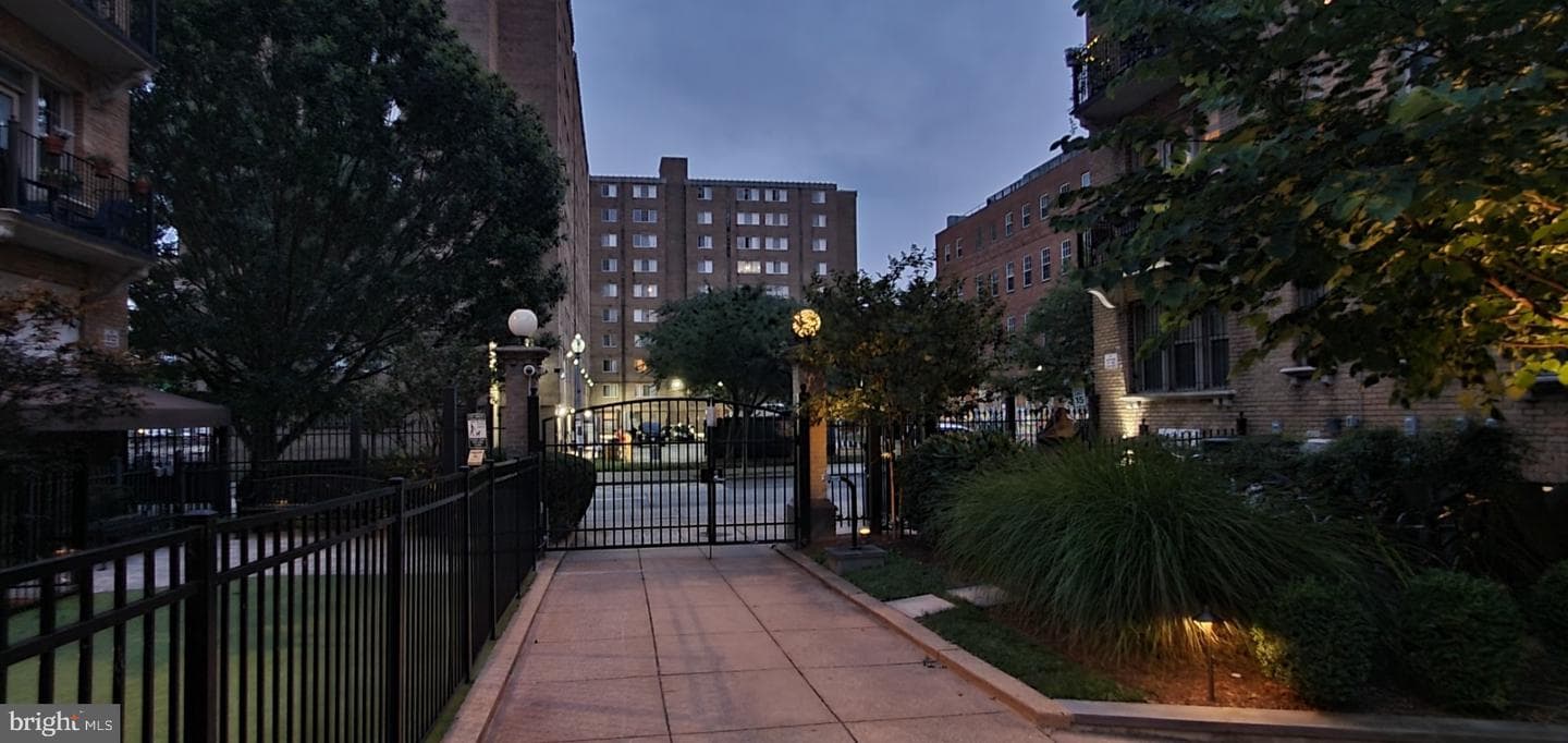 1401 Columbia Road NW #307, Washington