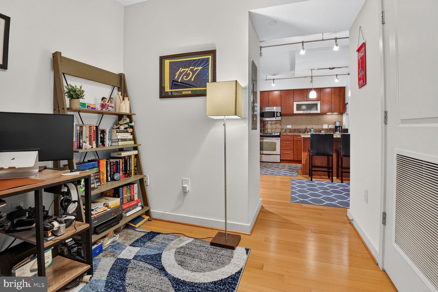 1025 1st Street SE #701 photo 17