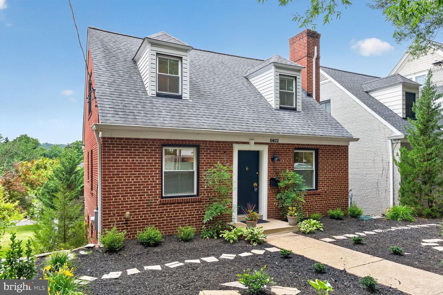 5622 Macarthur Boulevard NW, Washington