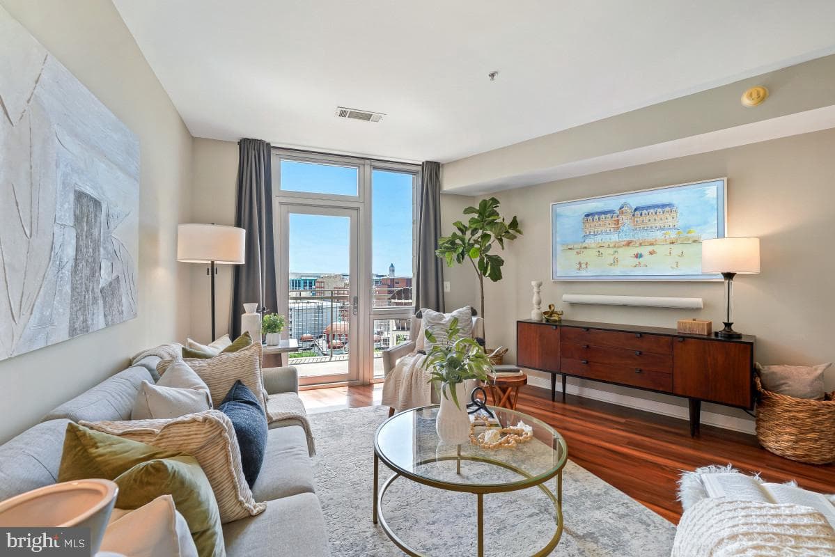 555 Massachusetts Avenue NW #1419 photo 12