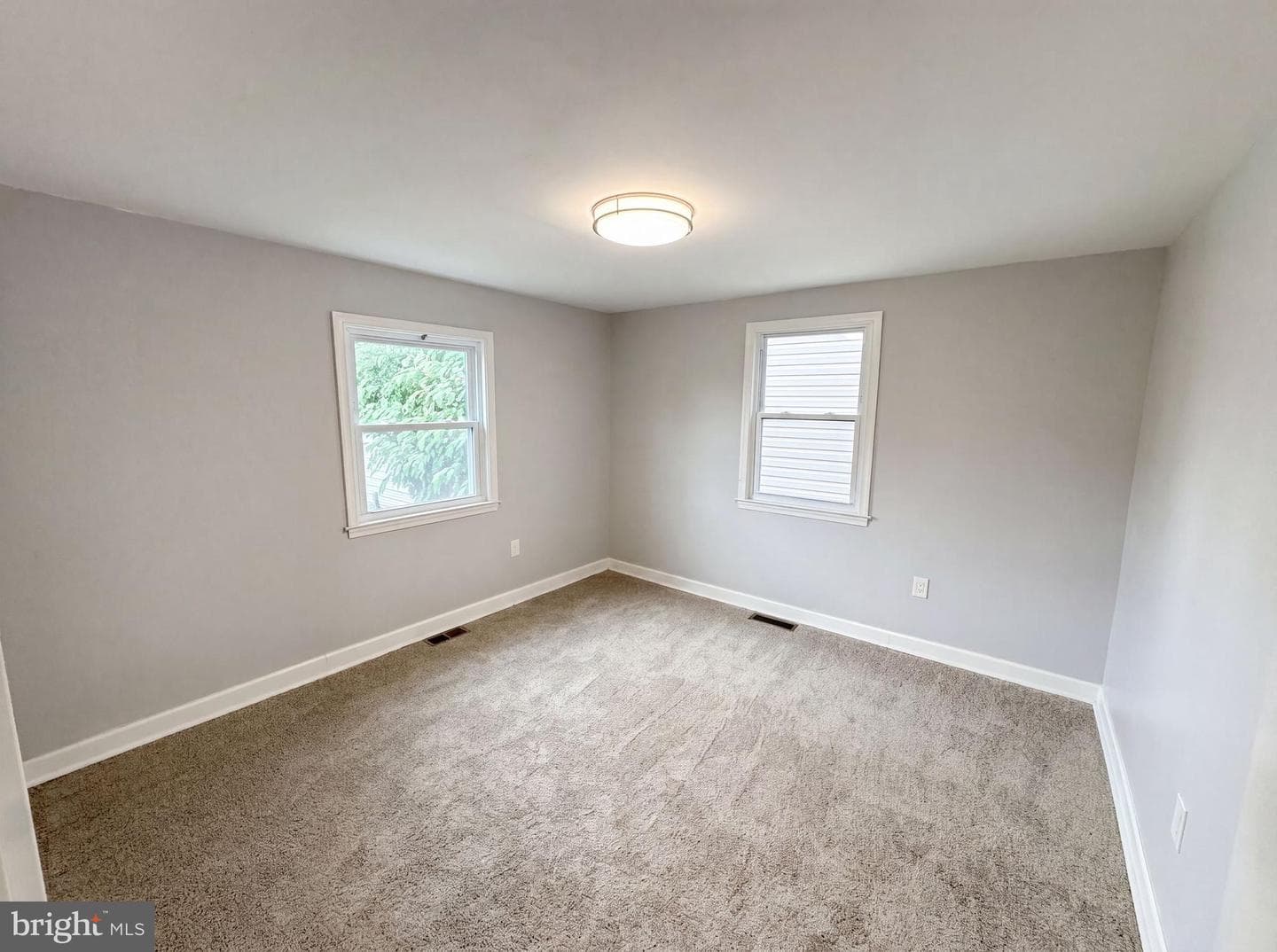 1412 Morris Road SE photo 8