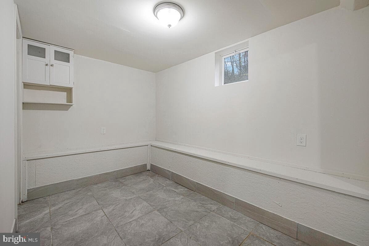107 Joliet Street SW photo 45