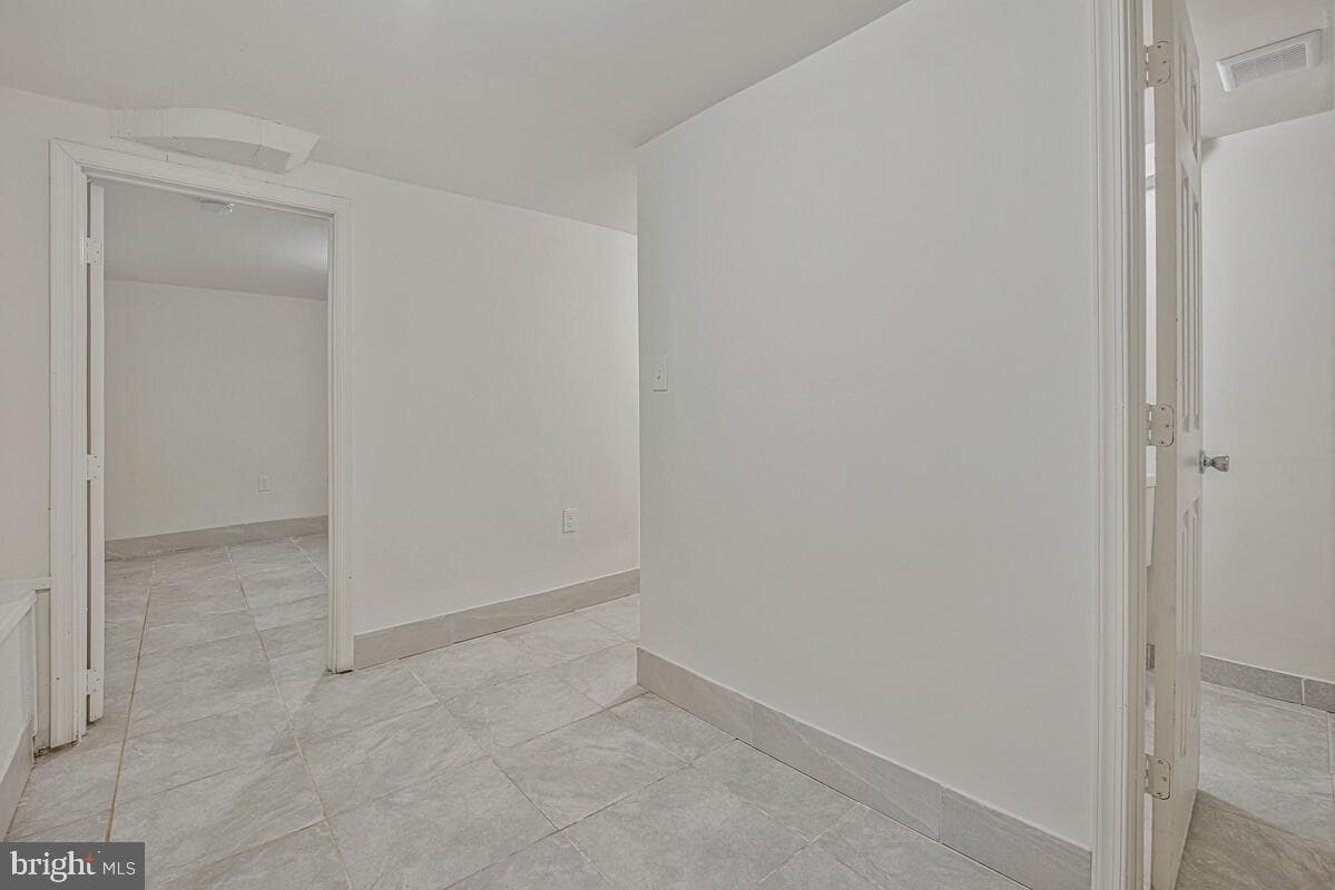 107 Joliet Street SW photo 46