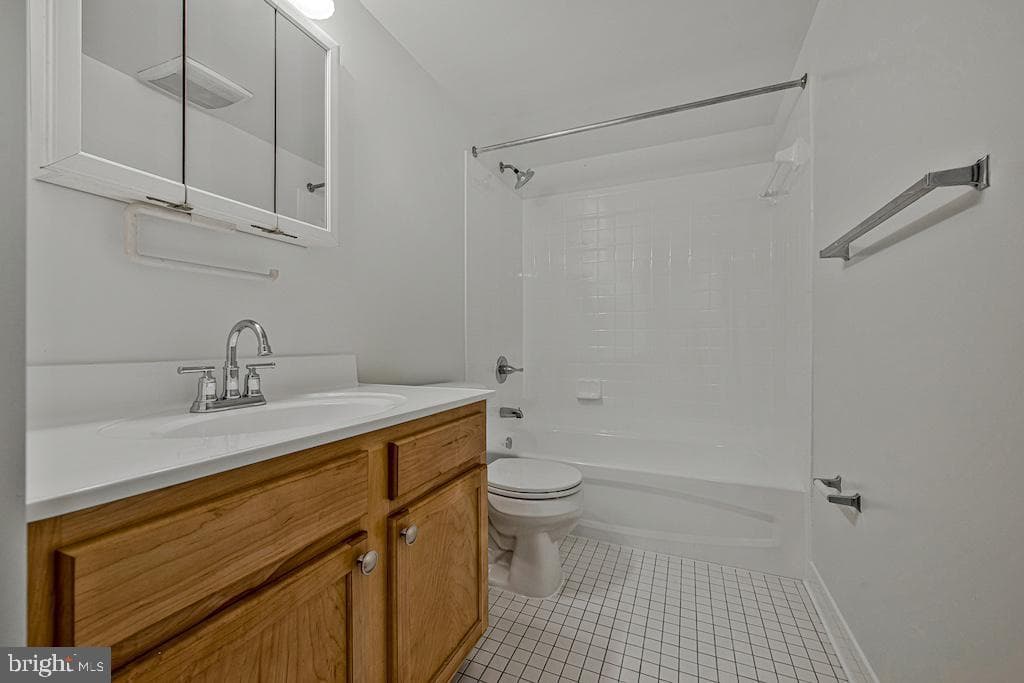 1712 W Street SE #17 photo 29