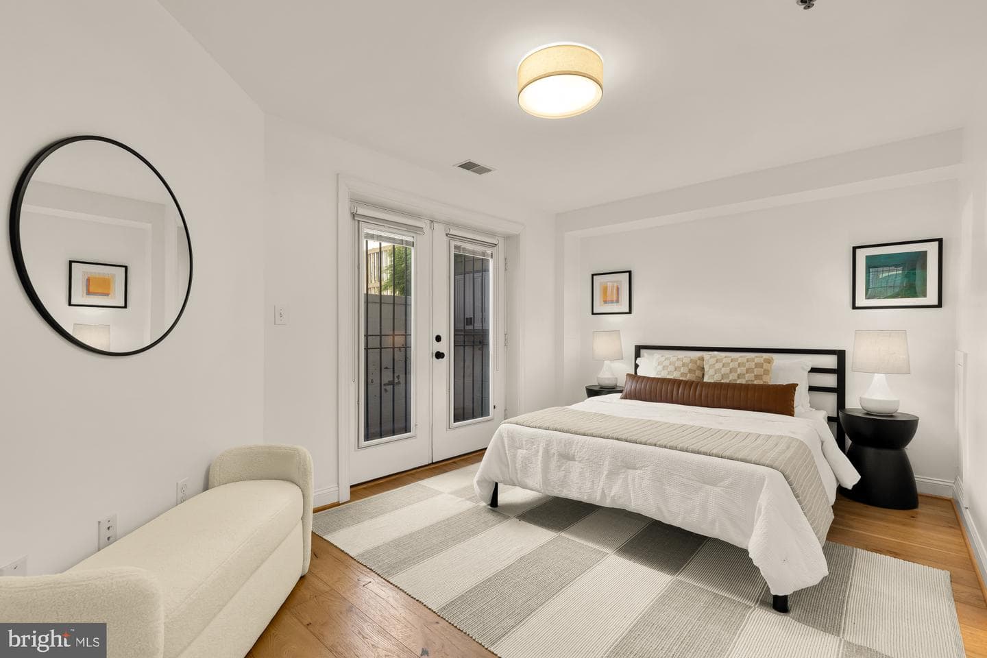 2432 Ontario Road NW #1 photo 10