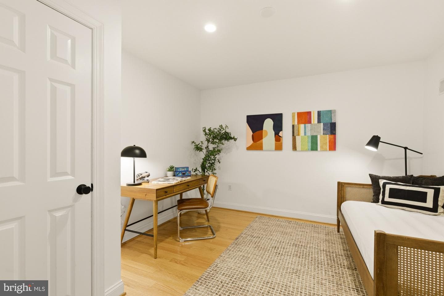 2432 Ontario Road NW #1 photo 13