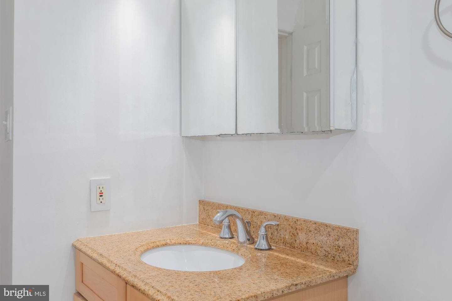 1316 New Hampshire Avenue NW #503 photo 22