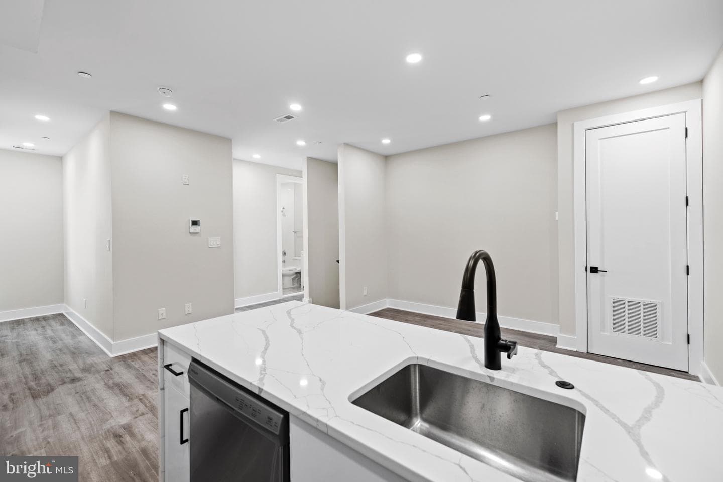 824 18th Street NE #12 photo 15