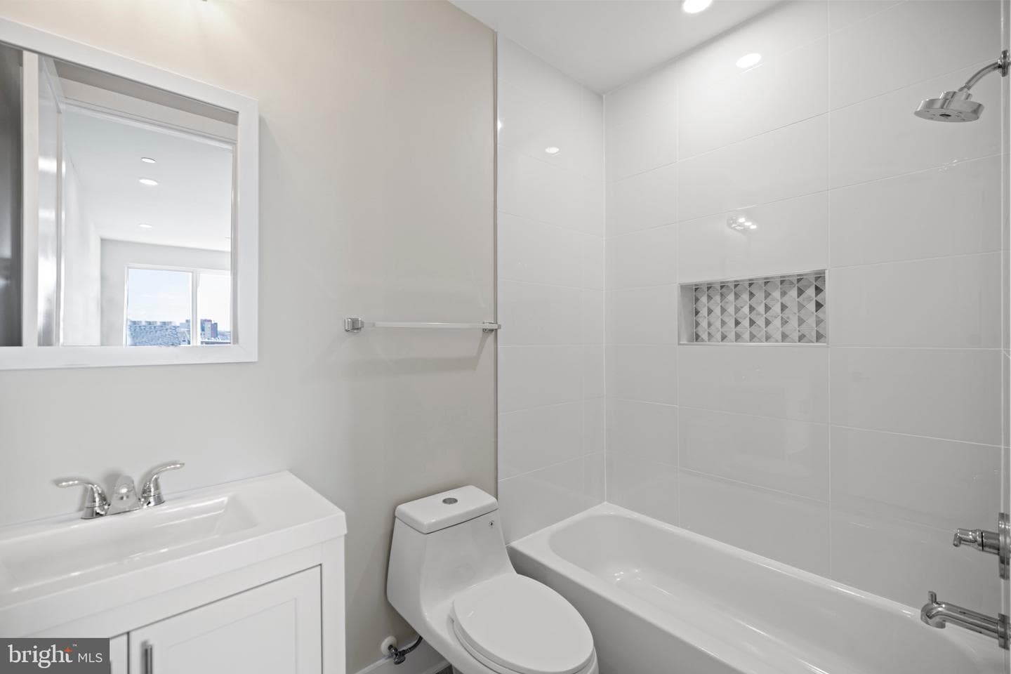 824 18th Street NE #12 photo 6