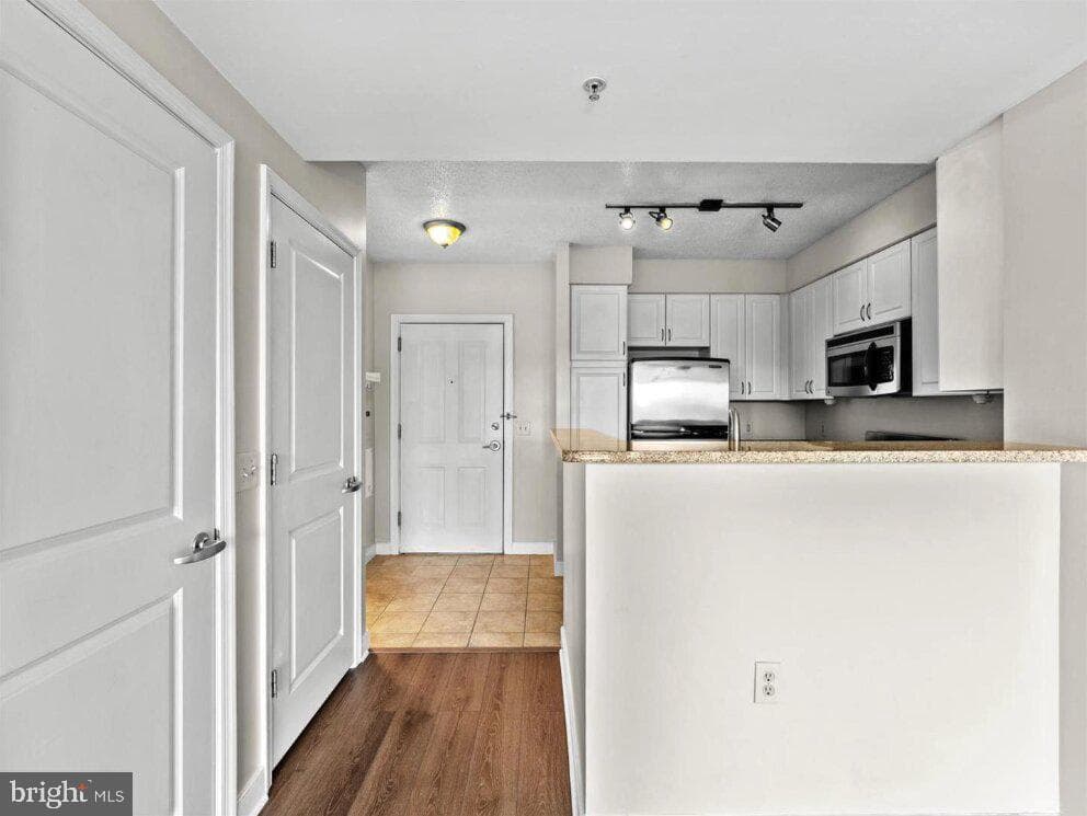 555 Massachusetts Avenue NW #1307 photo 8
