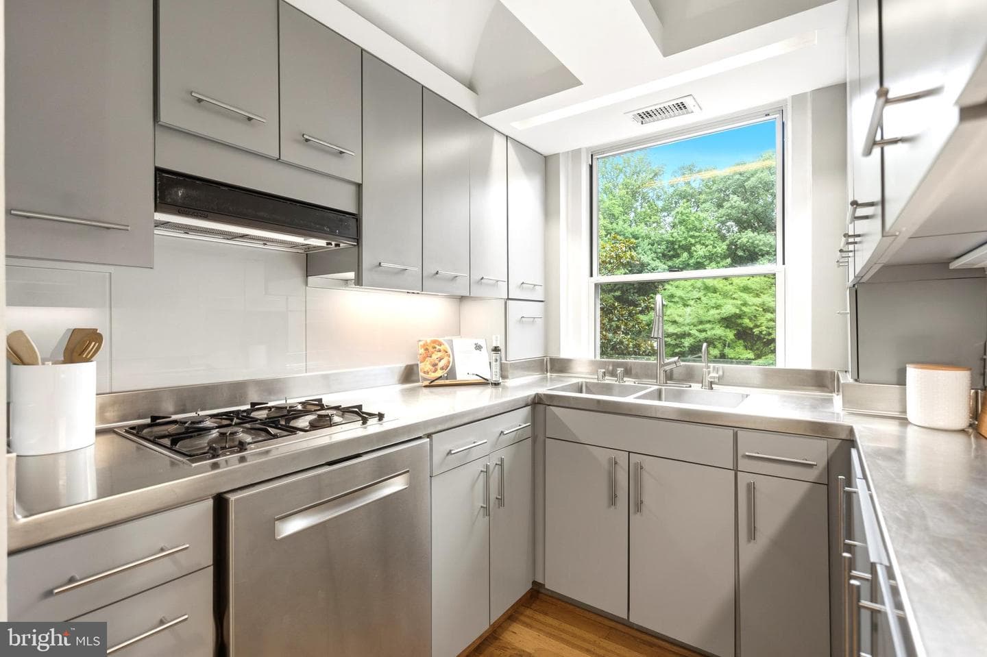 3601 Connecticut Ave Avenue NW #216 photo 22
