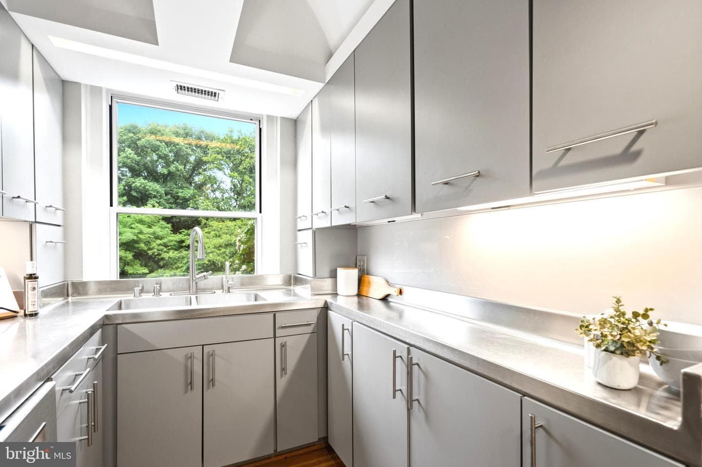 3601 Connecticut Ave Avenue NW #216 photo 26