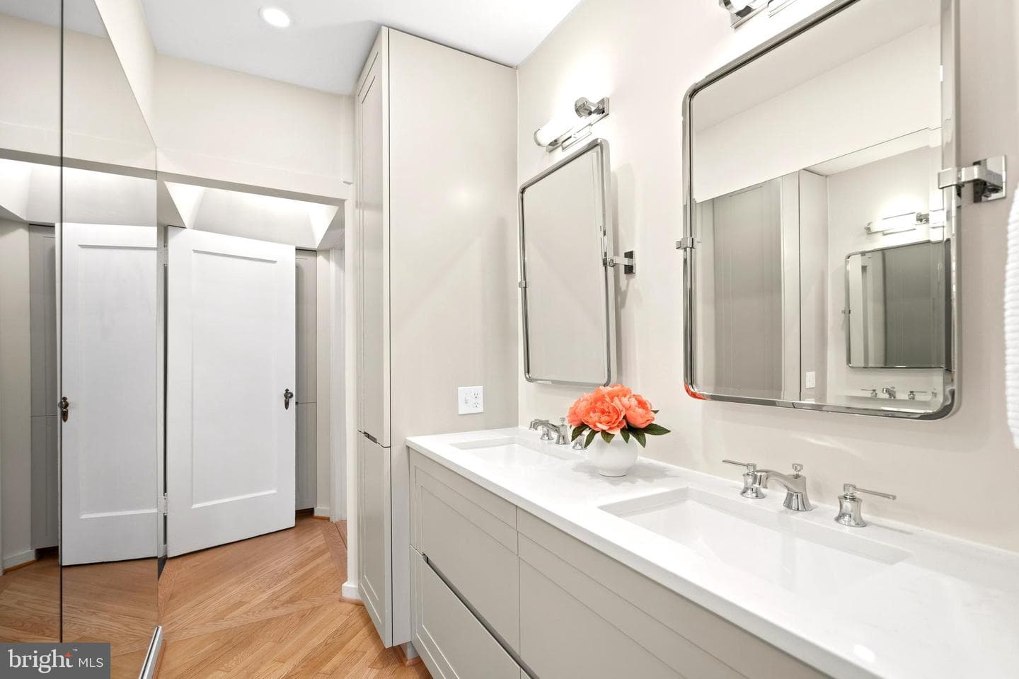 3601 Connecticut Ave Avenue NW #216 photo 39