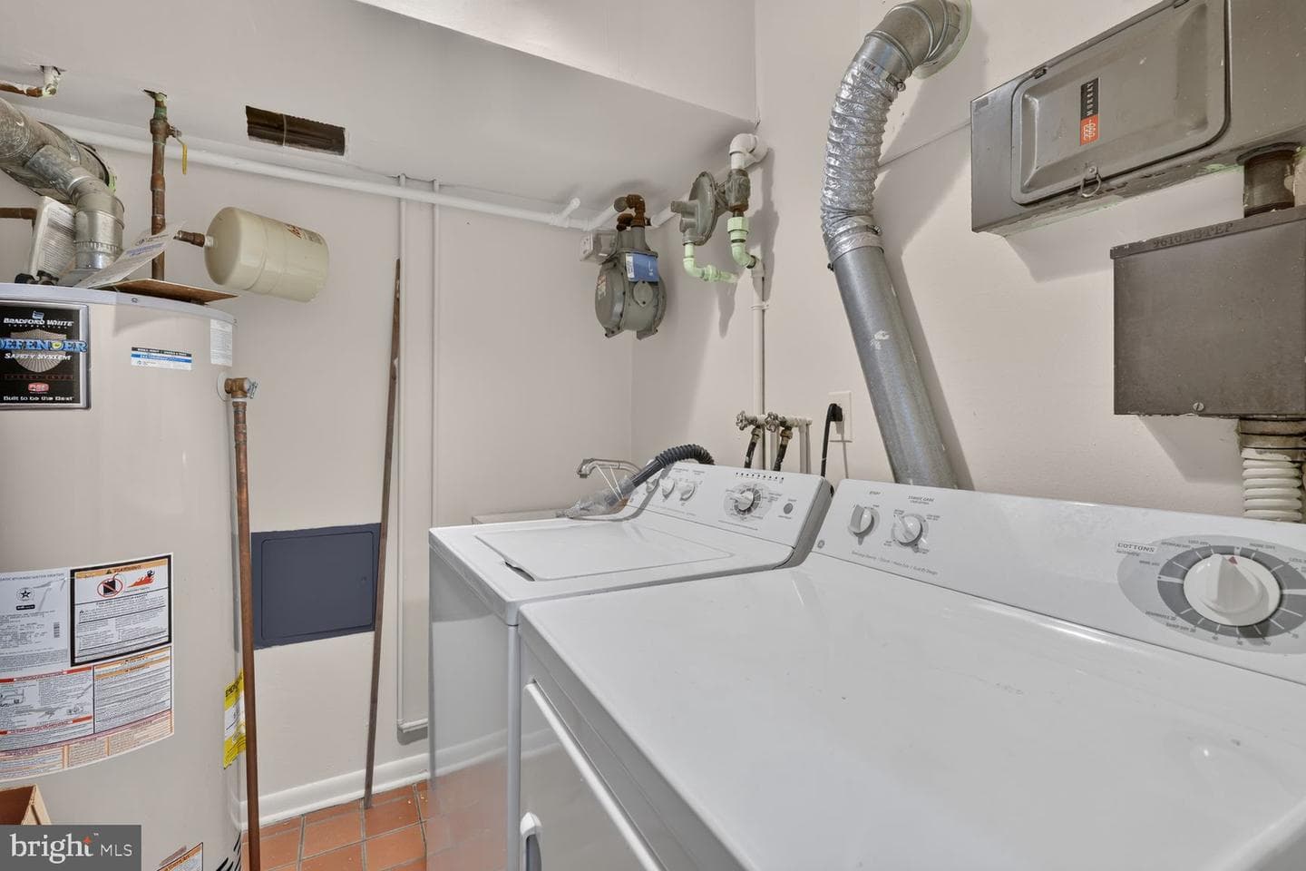 209 G Street SW #143 photo 31