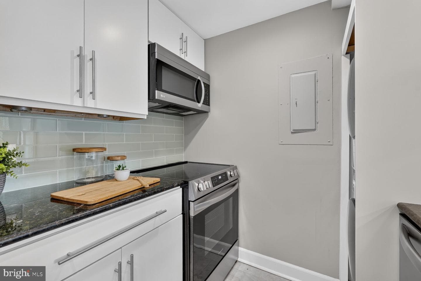 1810 Kalorama Road NW #b1 photo 5