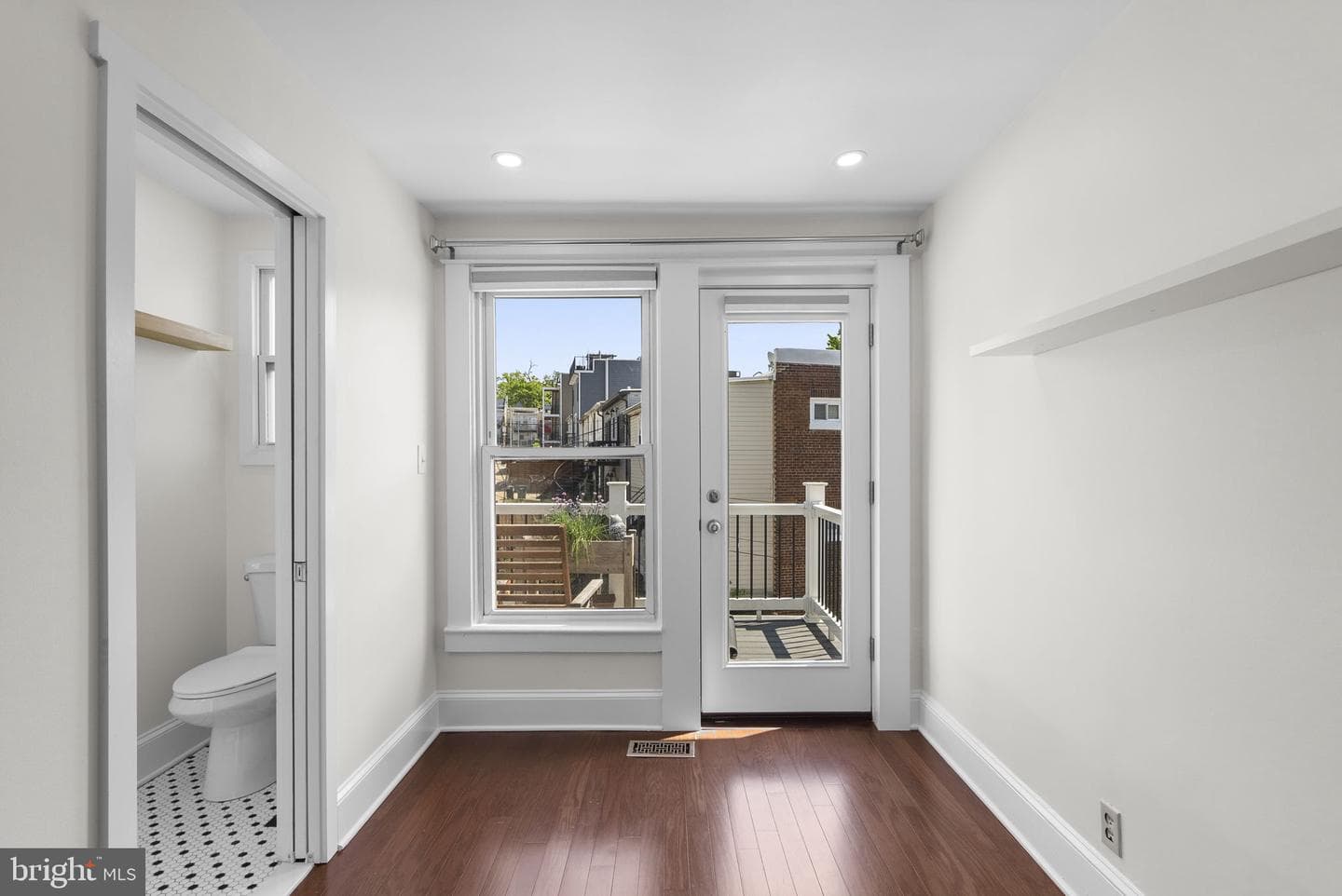 1507 West Virginia Ave NE photo 19