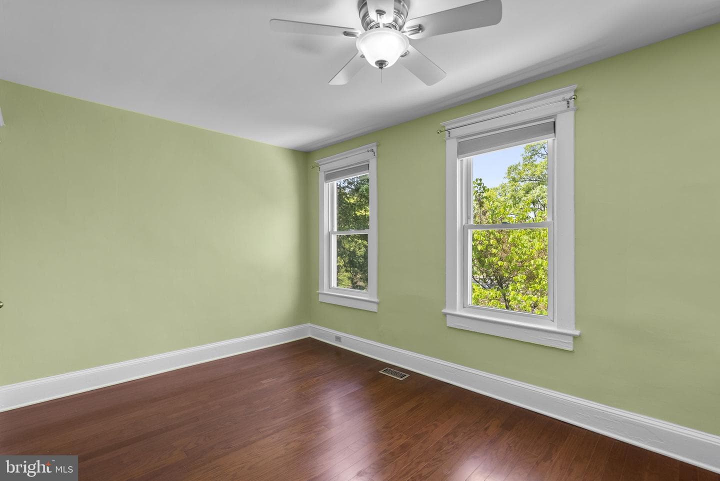 1507 West Virginia Ave NE photo 24