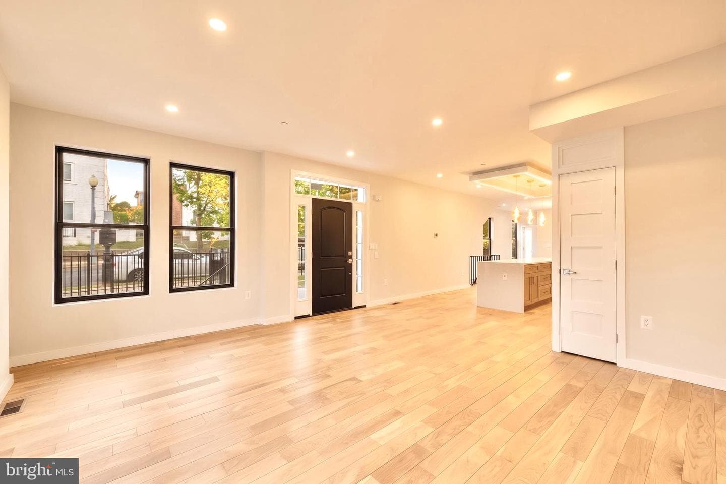 1516 Levis Street NE #1 photo 3