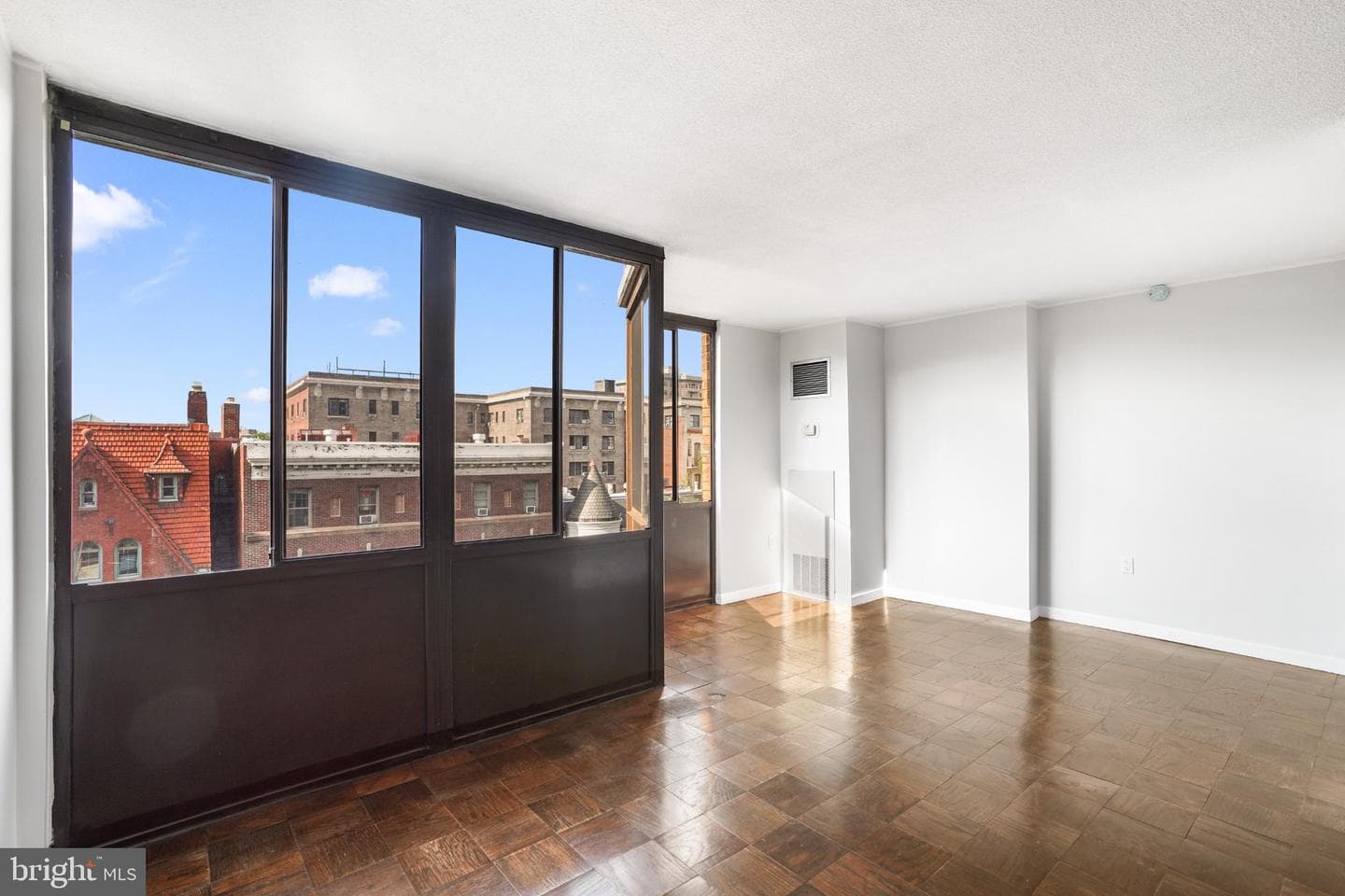 1718 P Street NW #608 photo 17