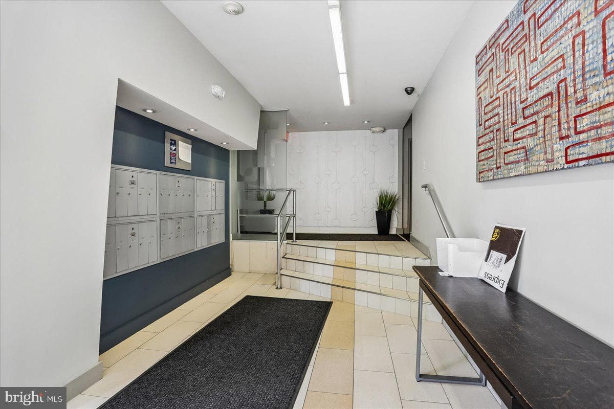 212 Oakwood Street SE #113 photo 44