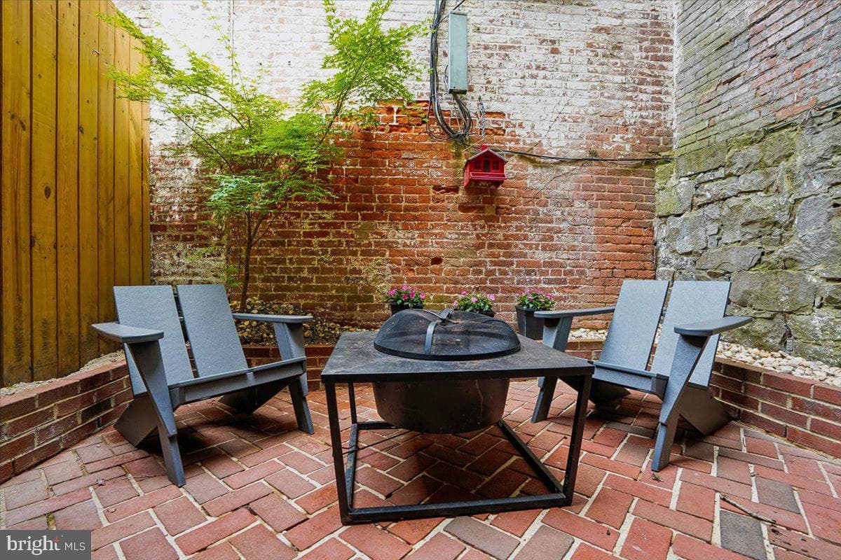 1205 Potomac Street NW photo 23