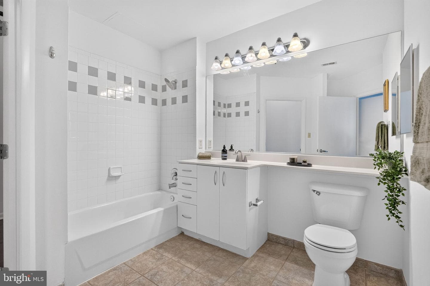 1300 N Street NW #401 photo 23