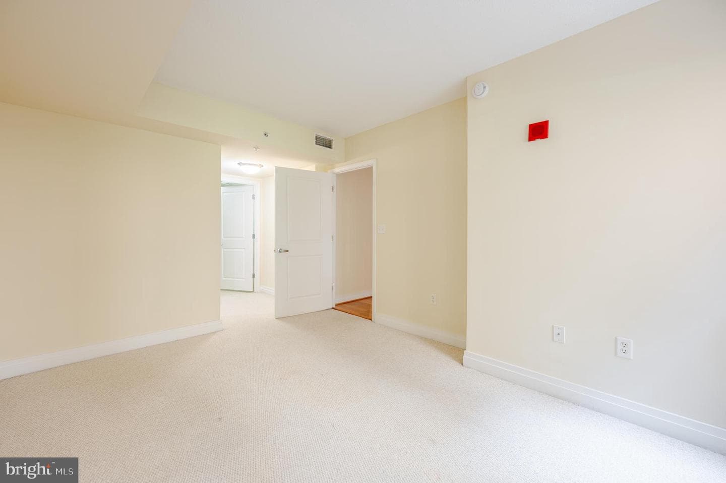 915 E Street NW #317 photo 10