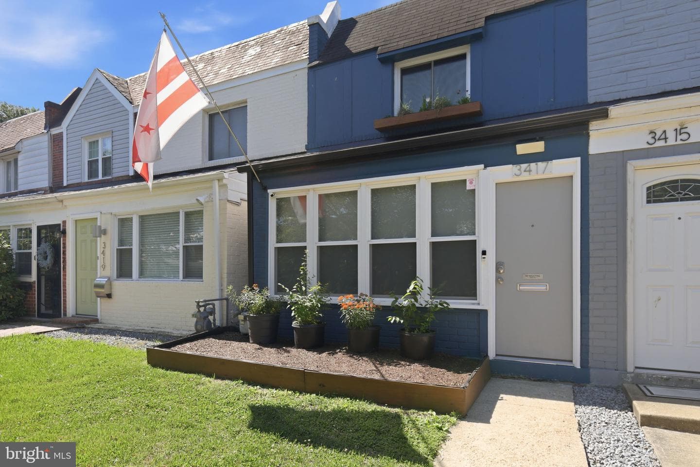 3417 Baker Street NE, Washington
