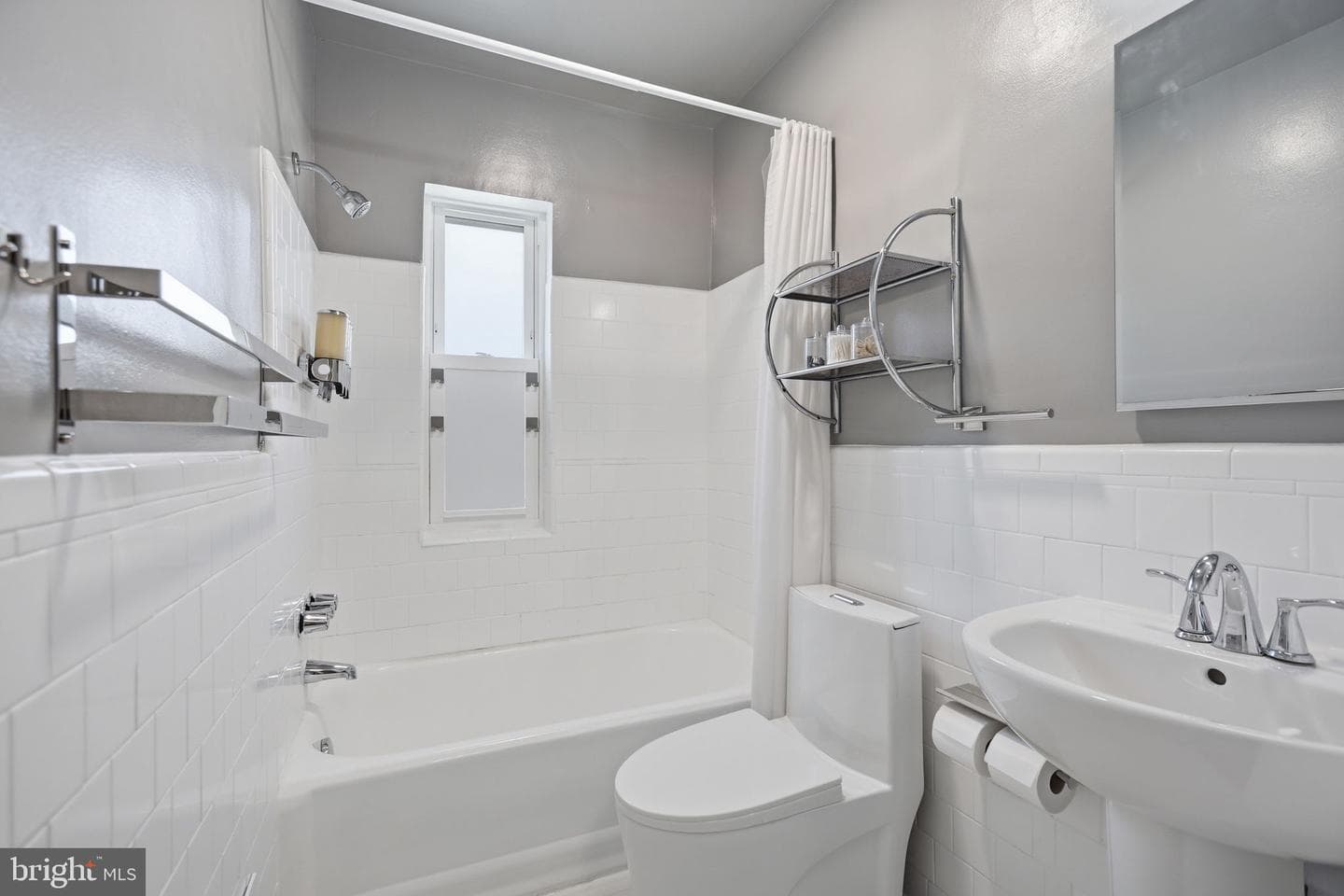 3417 Baker Street NE photo 23