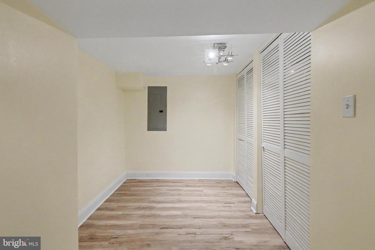 1466 Ogden Street NW photo 33