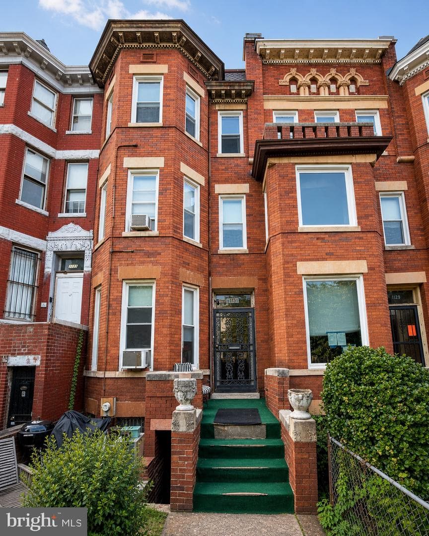 1131 Girard Street NW, Washington