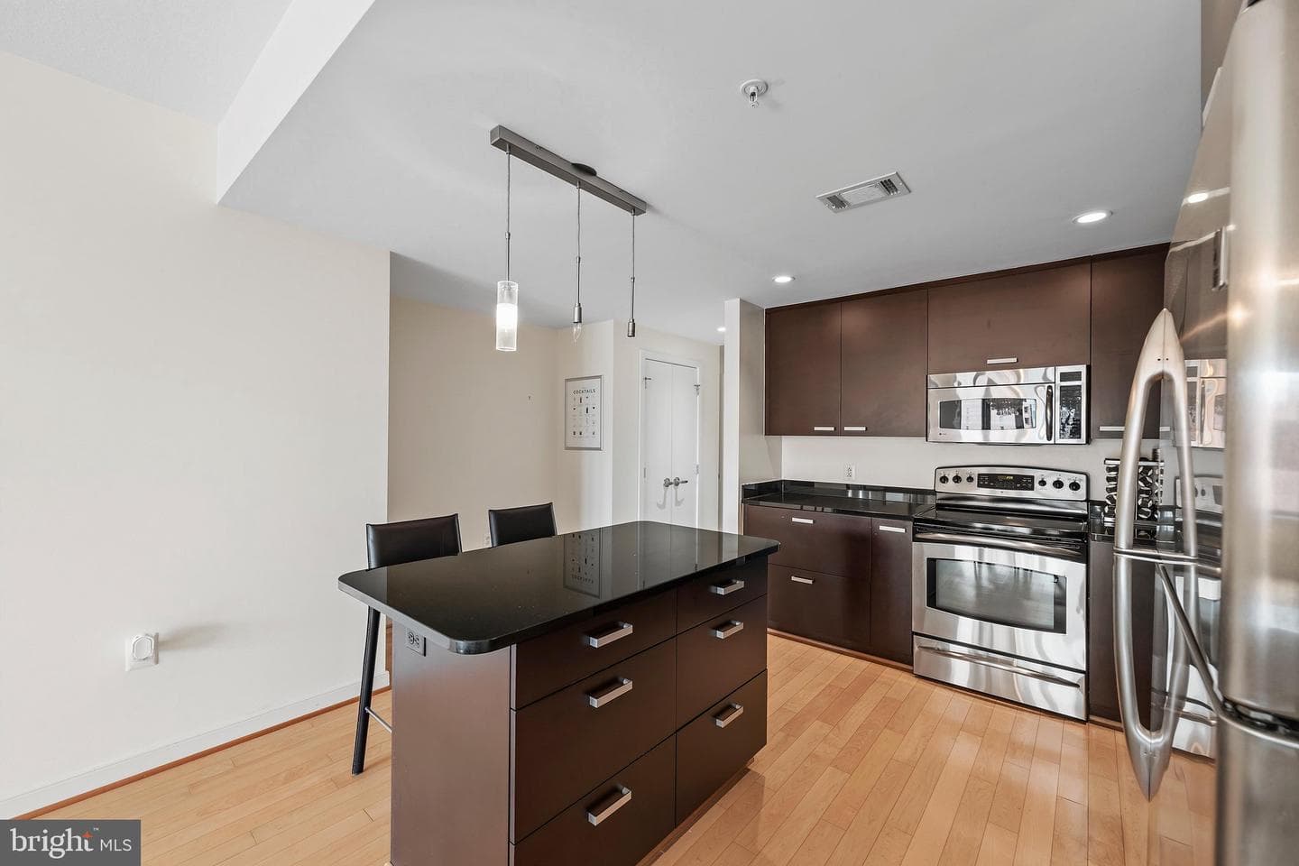 1010 Massachusetts Avenue NW #902 photo 8