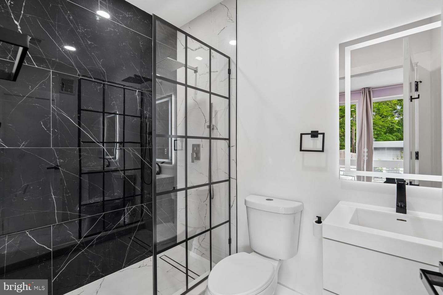 1372 NE Bryant Street NE #4 photo 22
