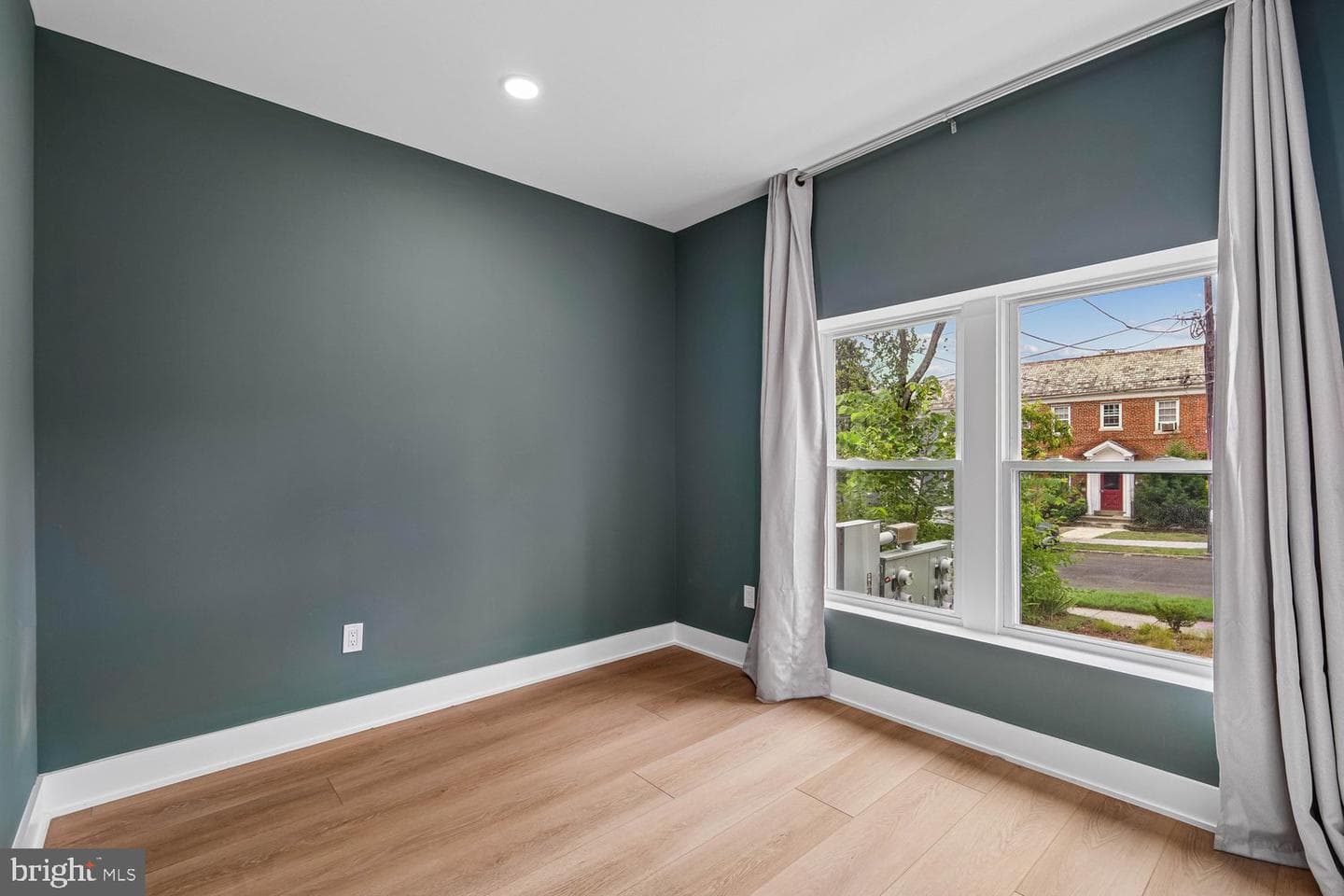 1372 NE Bryant Street NE #4 photo 26