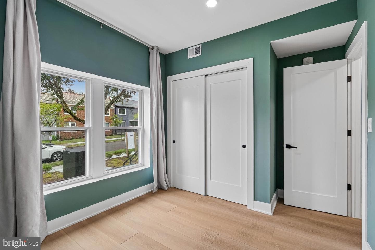 1372 NE Bryant Street NE #4 photo 27