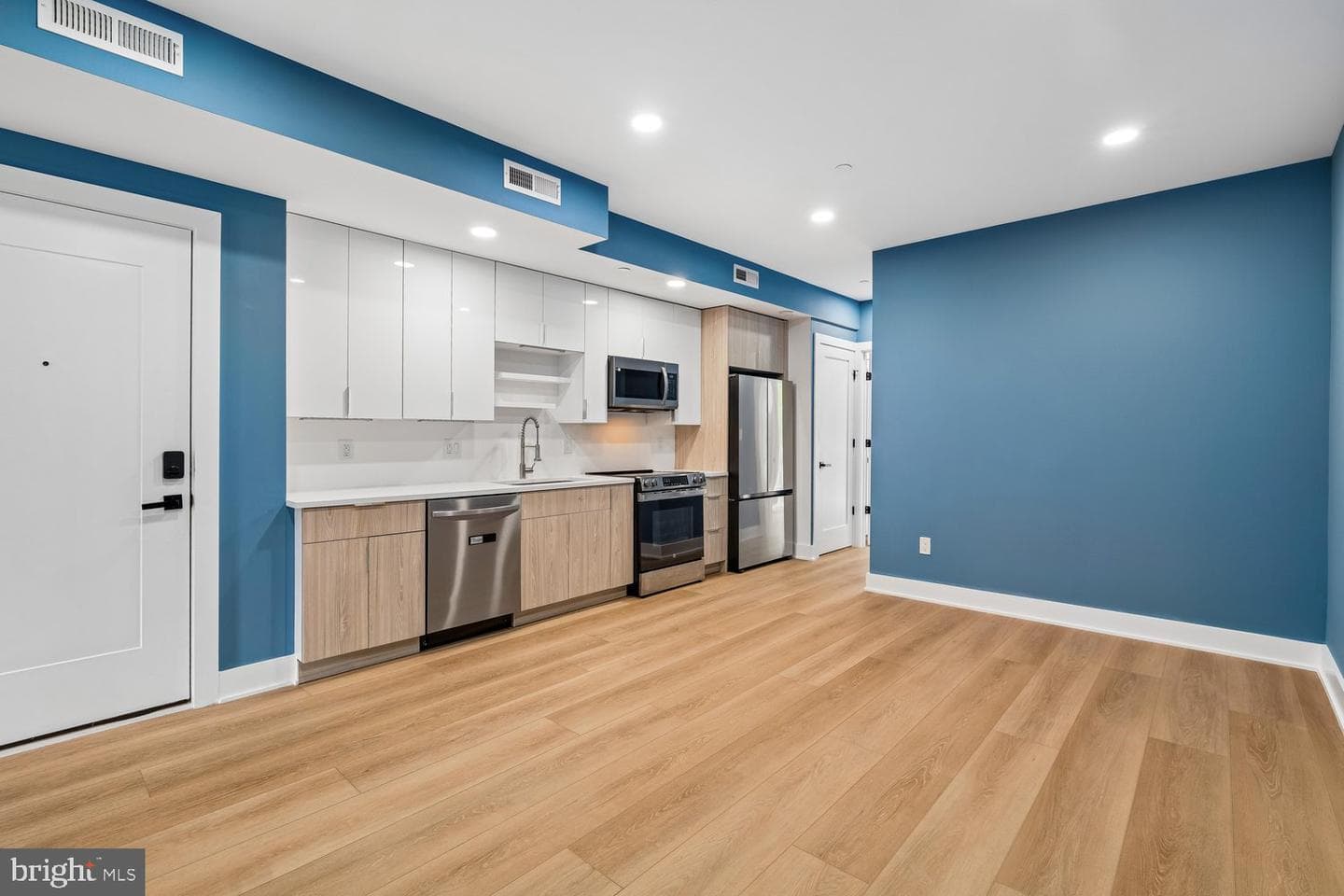 1372 NE Bryant Street NE #4 photo 6