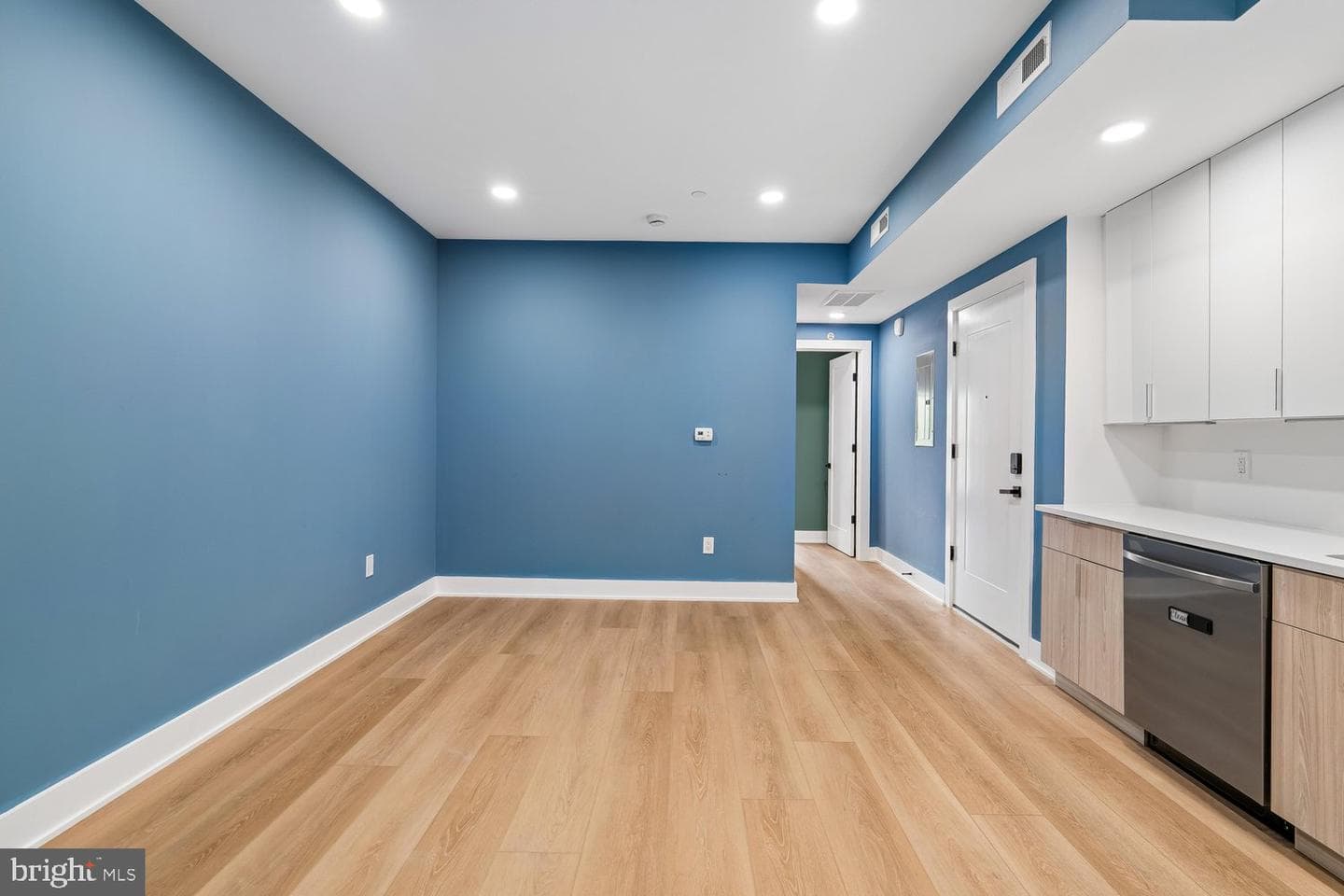 1372 NE Bryant Street NE #4 photo 9