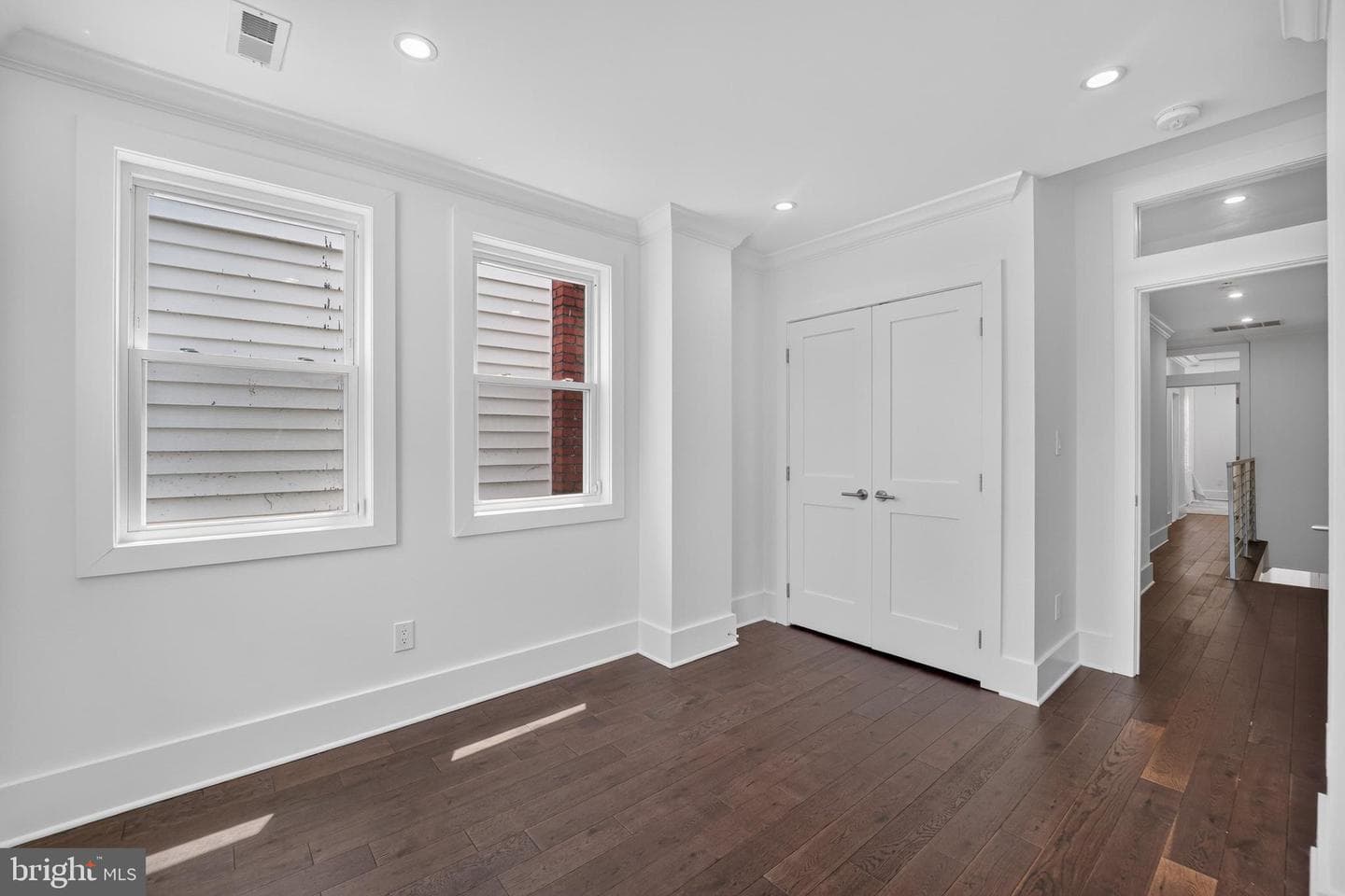 615 11th Street NE photo 28