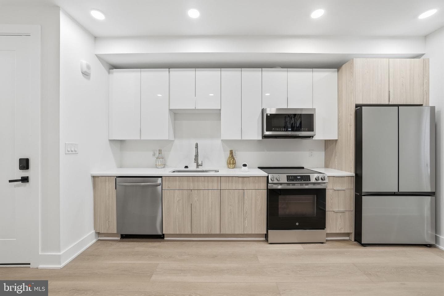 705 Quincy Street NE #4 photo 6